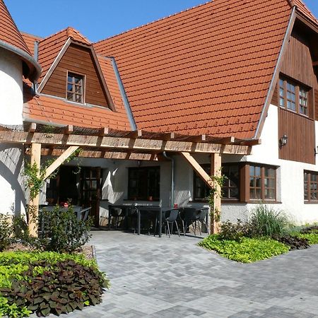 Kadarta Vendeglo Panzio Bed and Breakfast Veszprém Εξωτερικό φωτογραφία