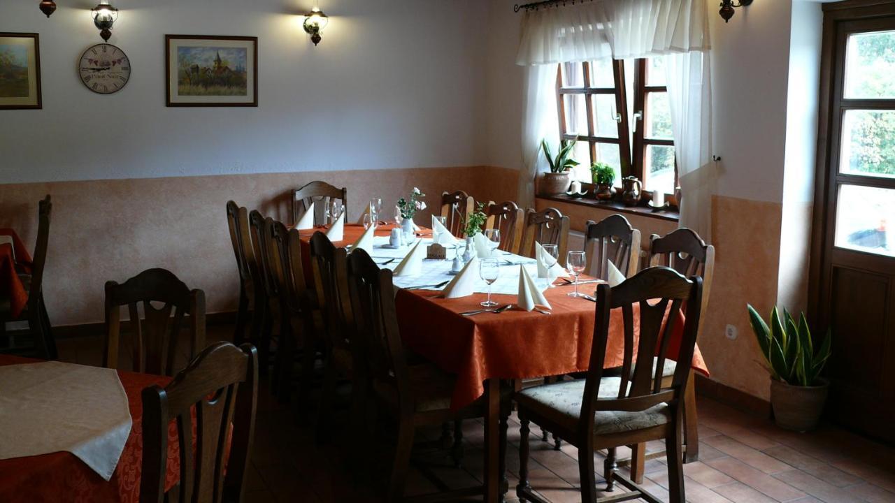 Kadarta Vendeglo Panzio Bed and Breakfast Veszprém Εξωτερικό φωτογραφία