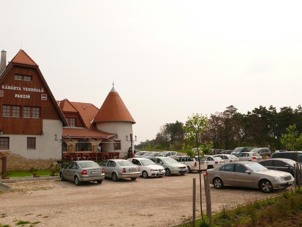 Kadarta Vendeglo Panzio Bed and Breakfast Veszprém Εξωτερικό φωτογραφία